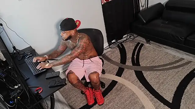 Snapshot of SLANGONDEMHOES chatting on November 26, 2025, 4:07 pm SLANGONDEMHOES online show from November 26, 2025, 4:07 pm