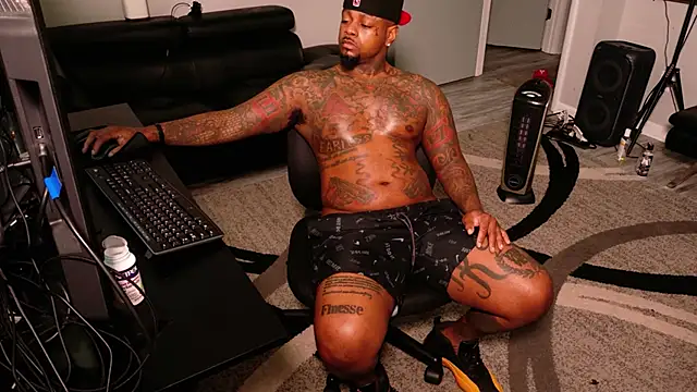 SLANGONDEMHOES online show from July 22, 2026, 3:14 pm