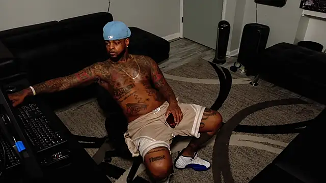 SLANGONDEMHOES online show from February 9, 2026, 7:17 am