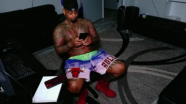 Snapshot of SLANGONDEMHOES chatting on June 7, 2026, 2:44 pm SLANGONDEMHOES online show from June 7, 2026, 2:44 pm