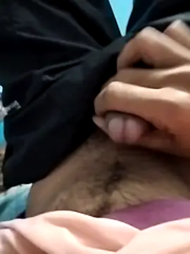 Sexxy-lund00 online show from May 10, 2026, 9:13 am