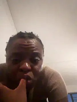 Snapshot of Angel_Kitty96 chatting on November 16, 2025, 5:06 pm Angel Kitty96 online show from November 16, 2025, 5:06 pm