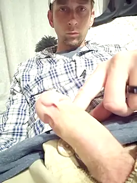 Snapshot of mresquared chatting on February 19, 2026, 7:33 pm mresquared online show from February 19, 2026, 7:33 pm