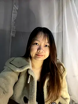 Hinne07 online show from December 1, 2025, 12:33 am