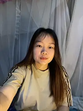 Hinne07 online show from November 13, 2025, 12:25 am