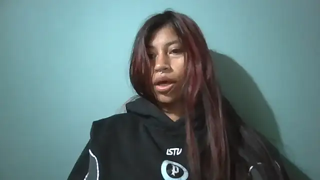 Snapshot of Pocahontas_tw chatting on November 3, 2025, 12:09 pm Pocahontas tw online show from November 3, 2025, 12:09 pm