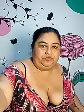 curvy diva  online show from October 25, 2025, 11:09 am