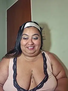 curvy diva  online show from May 2, 2026, 11:59 am