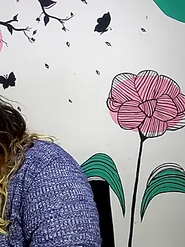 curvy diva  online show from October 9, 2025, 11:11 am