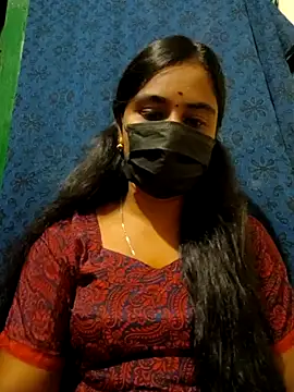 Snapshot of mini-queen chatting on October 9, 2025, 5:46 pm mini-queen online show from October 9, 2025, 5:46 pm