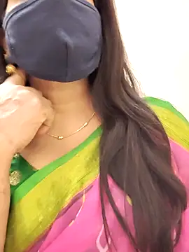 Snapshot of saritha29 chatting on June 18, 2026, 5:18 pm saritha29 online show from June 18, 2026, 5:18 pm