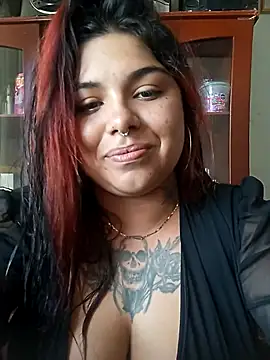 snow belle online show from October 12, 2025, 4:41 pm