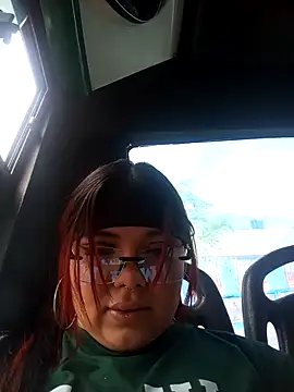 snow belle online show from October 6, 2025, 8:09 pm