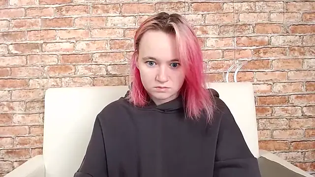 Snapshot of Ericha_Stone chatting on November 16, 2025, 3:11 am Ericha Stone online show from November 16, 2025, 3:11 am