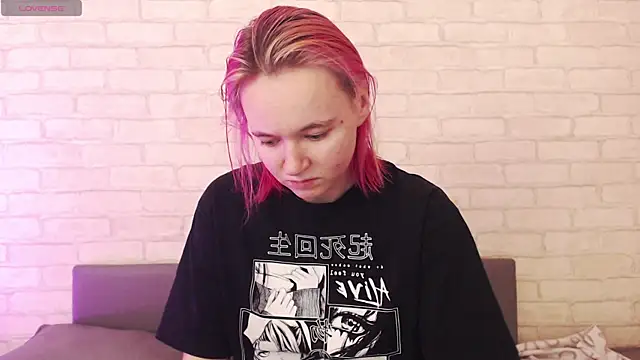 Snapshot of Ericha_Stone chatting on October 24, 2025, 1:59 am Ericha Stone online show from October 24, 2025, 1:59 am