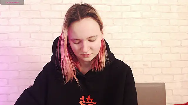 Ericha Stone online show from February 26, 2026, 1:38 am