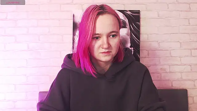 Snapshot of Ericha_Stone chatting on September 27, 2025, 1:34 am Ericha Stone online show from September 27, 2025, 1:34 am