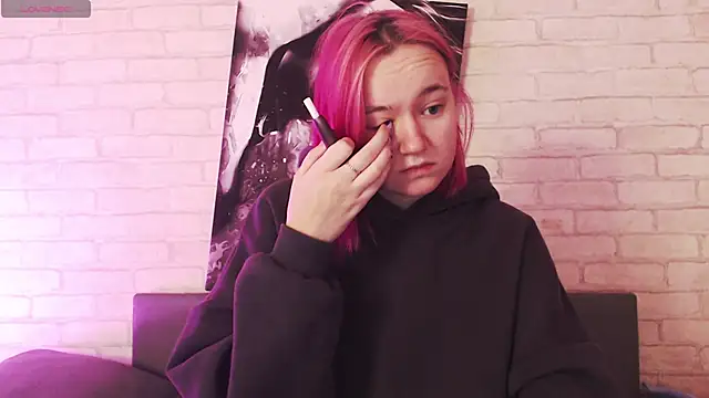 Snapshot of Ericha_Stone chatting on September 23, 2025, 1:34 am Ericha Stone online show from September 23, 2025, 1:34 am