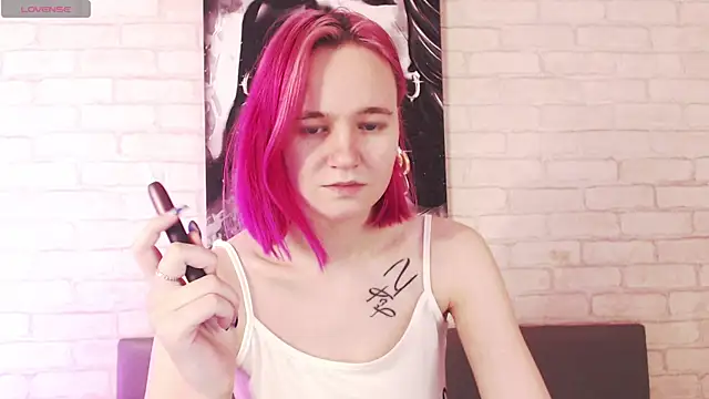 Snapshot of Ericha_Stone chatting on September 21, 2025, 2:49 am Ericha Stone online show from September 21, 2025, 2:49 am