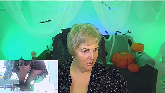 MaryMogan online show from October 21, 2025, 4:12 am