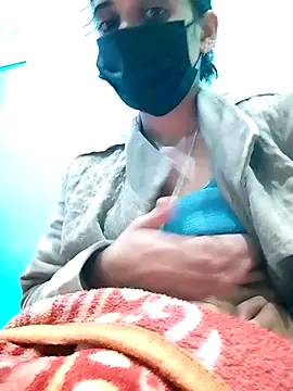 Snapshot of Pahadi_couple chatting on November 3, 2025, 6:00 pm Pahadi couple online show from November 3, 2025, 6:00 pm