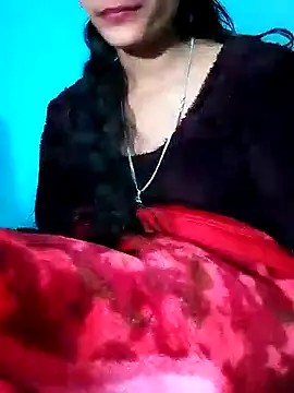 Snapshot of Pahadi_couple chatting on November 13, 2025, 5:39 pm Pahadi couple online show from November 13, 2025, 5:39 pm