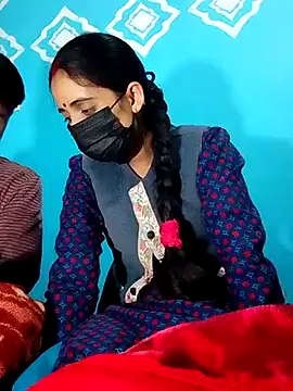 Snapshot of Pahadi_couple chatting on November 16, 2025, 4:50 am Pahadi couple online show from November 16, 2025, 4:50 am