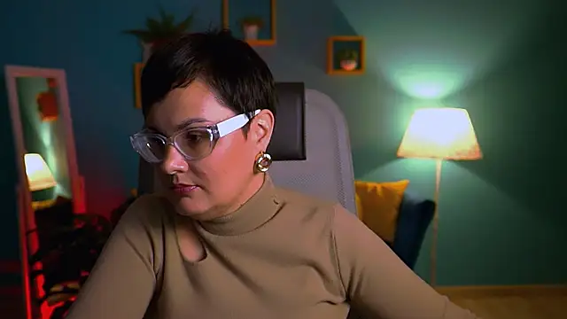 Snapshot of LauraDavidsons chatting on October 19, 2025, 4:32 pm LauraDavidsons online show from October 19, 2025, 4:32 pm