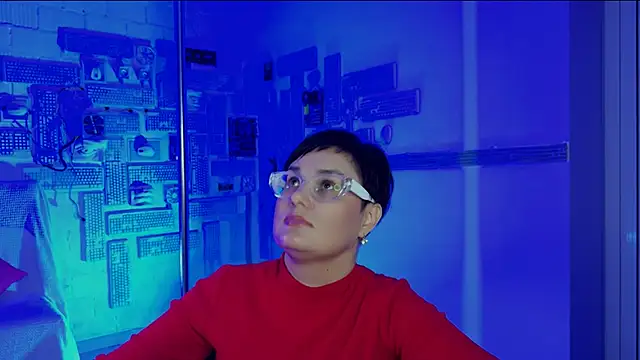 Snapshot of LauraDavidsons chatting on October 10, 2025, 5:25 pm LauraDavidsons online show from October 10, 2025, 5:25 pm