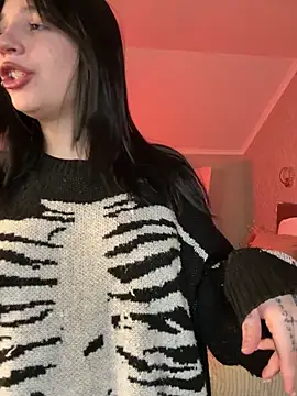 Snapshot of YourLittleDevil chatting on February 22, 2026, 5:32 am YourLittleDevil online show from February 22, 2026, 5:32 am