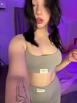 Snapshot of YourLittleDevil chatting on March 12, 2026, 5:24 am YourLittleDevil online show from March 12, 2026, 5:24 am