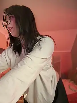 Snapshot of YourLittleDevil chatting on March 19, 2026, 5:51 am YourLittleDevil online show from March 19, 2026, 5:51 am