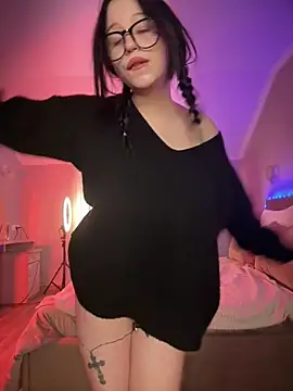 Snapshot of YourLittleDevil chatting on March 20, 2026, 5:30 am YourLittleDevil online show from March 20, 2026, 5:30 am