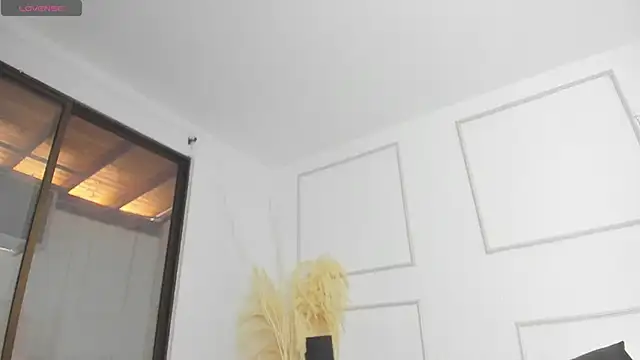 Snapshot of Emilywillis8 chatting on November 3, 2025, 1:15 pm Emilywillis8 online show from November 3, 2025, 1:15 pm