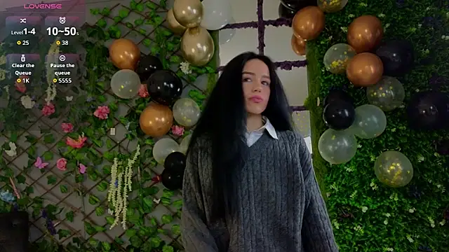 baby nyco online show from November 3, 2025, 4:43 pm