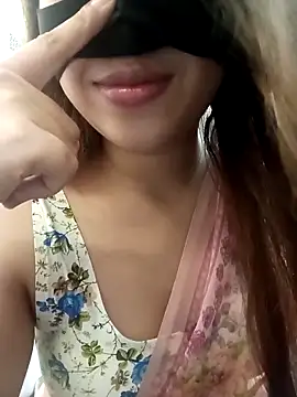 Snapshot of midnightmuse-03 chatting on October 10, 2025, 5:47 pm midnightmuse-03 online show from October 10, 2025, 5:47 pm