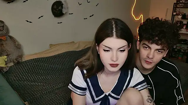 Snapshot of Alice18James chatting on October 18, 2025, 7:05 pm Alice18James online show from October 18, 2025, 7:05 pm