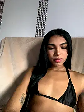 Snapshot of VeronicaSaenzx chatting on November 22, 2025, 10:41 pm VeronicaSaenzx online show from November 22, 2025, 10:41 pm