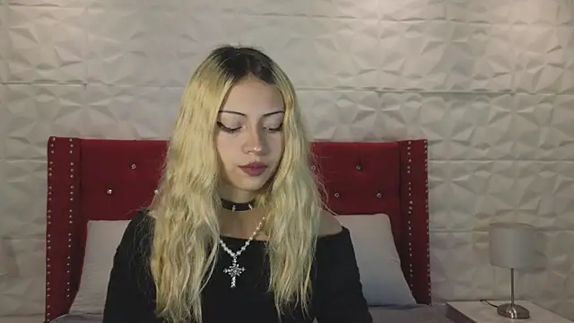 Lucy n pink online show from October 6, 2025, 4:08 pm