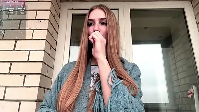 Snapshot of SweetJinny88 chatting on December 3, 2025, 7:30 am SweetJinny88 online show from December 3, 2025, 7:30 am