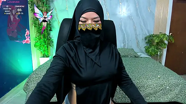 Snapshot of Amal_Bakir chatting on November 9, 2025, 12:58 am Amal Bakir online show from November 9, 2025, 12:58 am