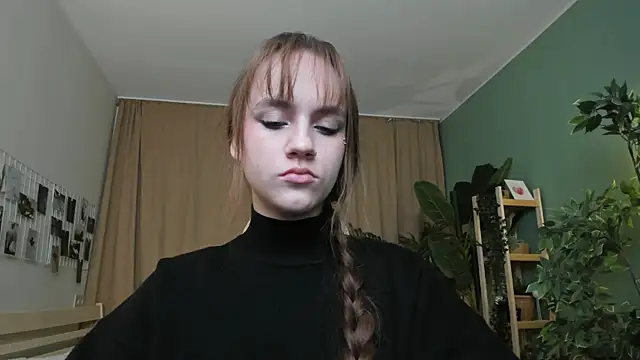 Snapshot of Jamie_Chung chatting on December 5, 2025, 1:05 am Jamie Chung online show from December 5, 2025, 1:05 am