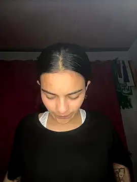 Snapshot of blinkiii_ chatting on November 28, 2025, 12:33 am blinkiii online show from November 28, 2025, 12:33 am