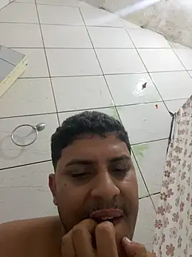 Lucasbrr26 online show from March 26, 2026, 7:39 am