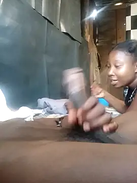 Snapshot of phumlanisanka chatting on February 19, 2026, 4:26 pm phumlanisanka online show from February 19, 2026, 4:26 pm