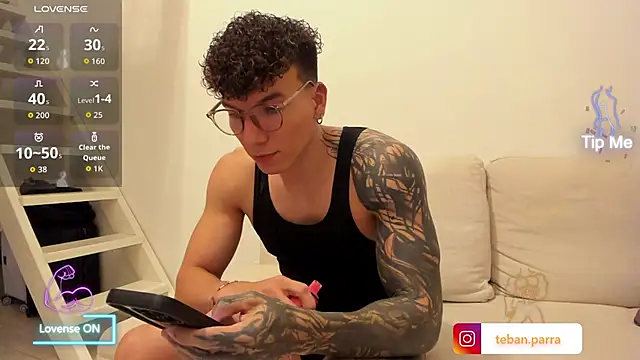 Snapshot of estebandi_do chatting on March 26, 2026, 5:22 pm estebandi do online show from March 26, 2026, 5:22 pm