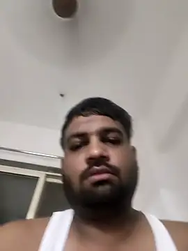 Snapshot of vinay_smalldick chatting on July 15, 2026, 3:41 pm vinay smalldick online show from July 15, 2026, 3:41 pm