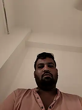 vinay smalldick online show from April 22, 2026, 1:23 am