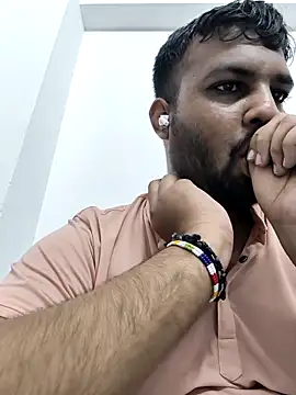 vinay smalldick online show from April 22, 2026, 1:29 pm