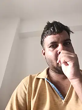 Snapshot of vinay_smalldick chatting on July 14, 2026, 1:38 am vinay smalldick online show from July 14, 2026, 1:38 am